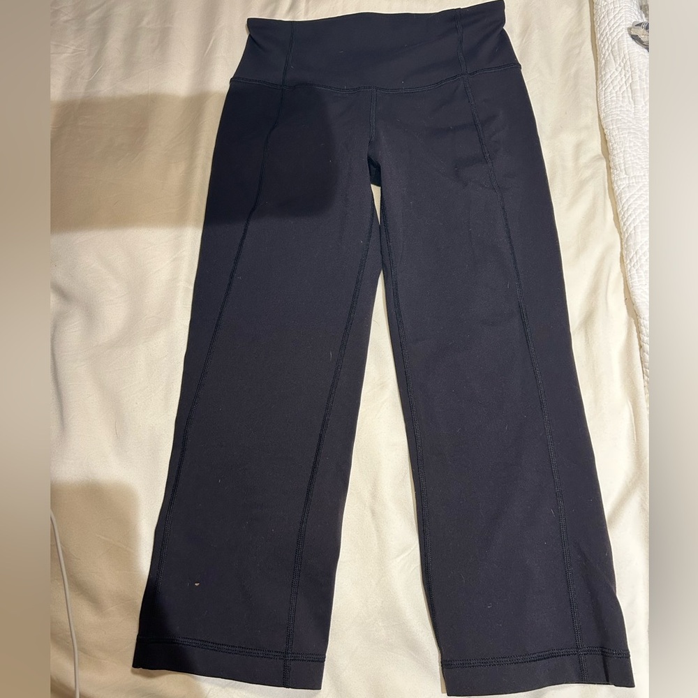 lululemon athletica Midnight Black Capris flair